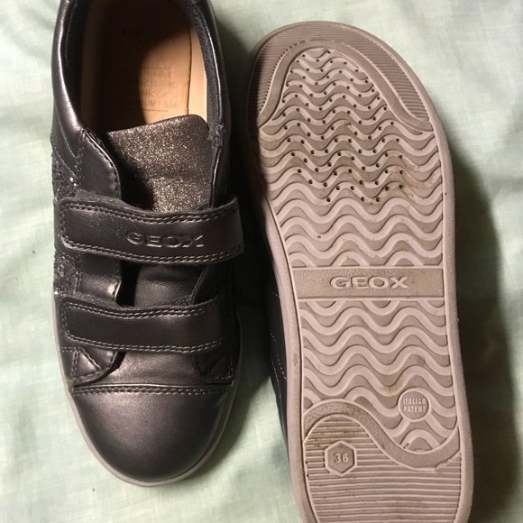 GEOX Respira  Leather Velcro Comfort Sneaker In Gunmetal Gray Size 5.5 - Picture 5 of 8